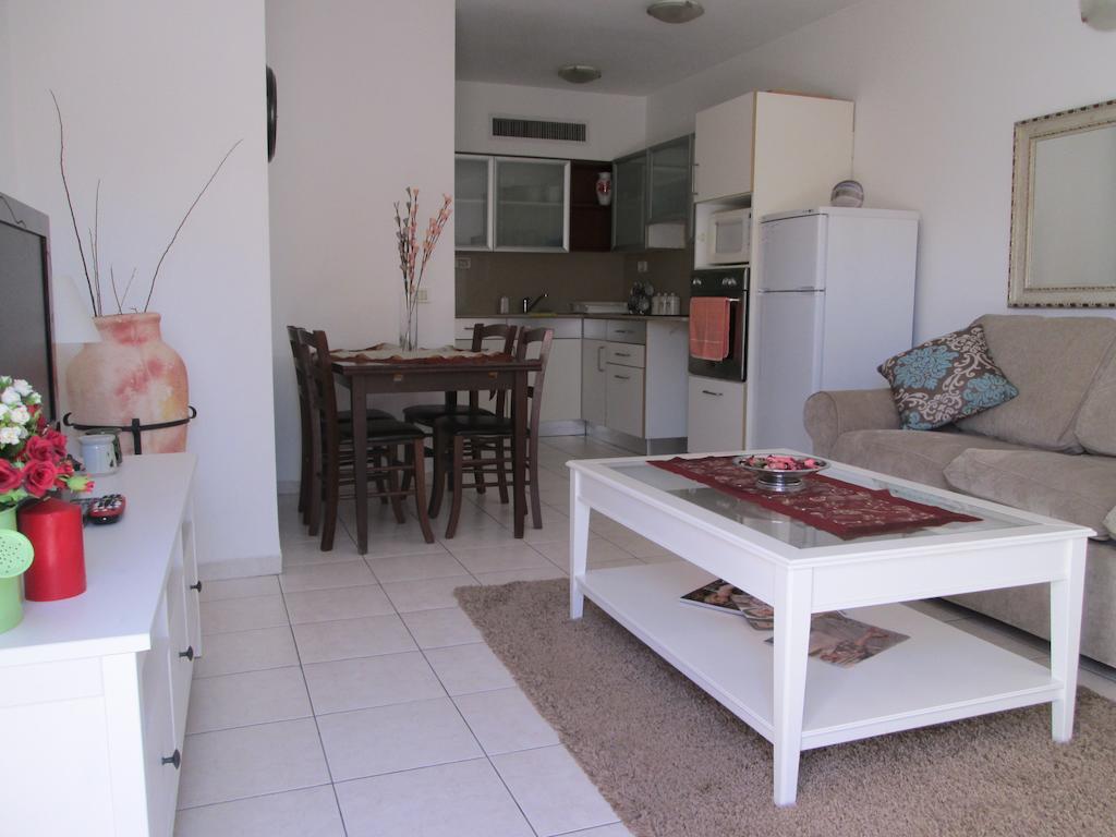 Michelle Suites Herzelia Pituach Zimmer foto